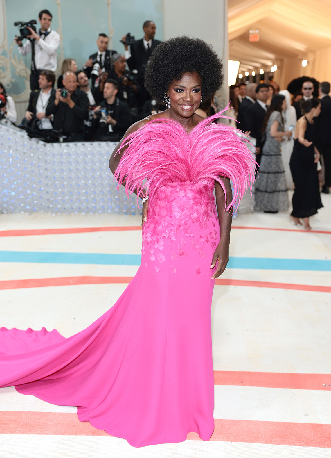 https://www.aarp.org/content/dam/aarp/entertainment/beauty-and-style/2023/05/1140x1575-viola-davis-met-gala-2023.jpg