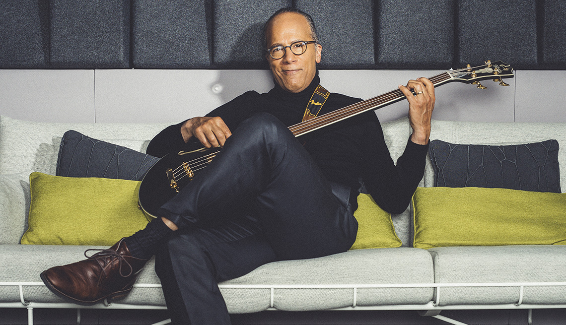 https://www.aarp.org/content/dam/aarp/entertainment/television/2018/08/1140-lester-holt-couch.jpg