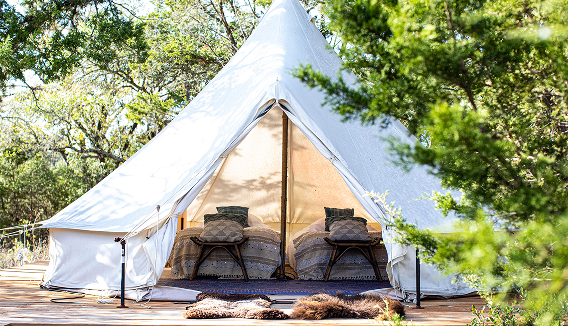 Glamping – The Glamorous World of Camping!