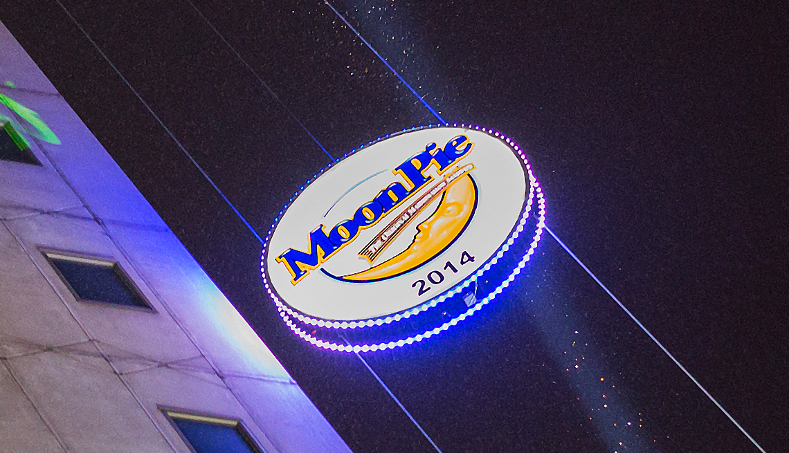 MoonPie Over Mobile will ring in 2024 with legendary hip-hop